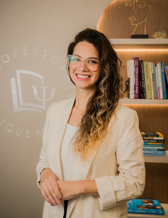 prof-monique